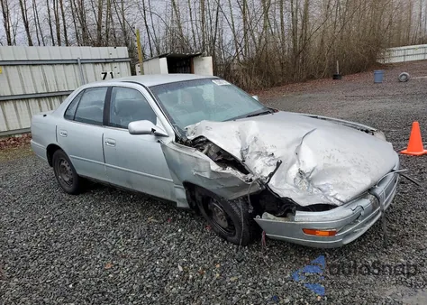 1994 Toyota Camry Le z USA, uszkodzony, nr VIN JT2SK12EXR0266360